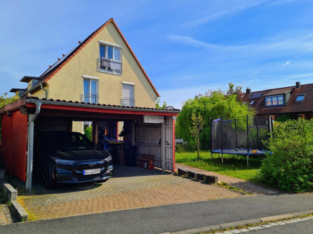 Lichtdurchflutetes Zimmer - Marienberg Apartment Waldbuttelbrunn Exterior photo